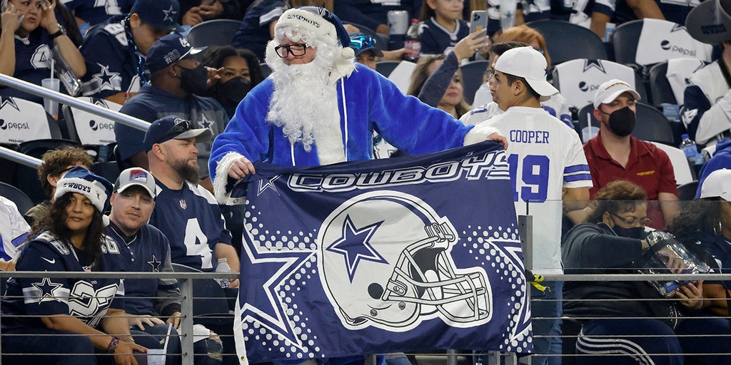 Cowboys fan spits on Dallas supporters in video at AT&T Stadium