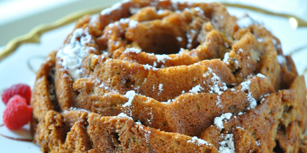 Your Famous Holiday Spice Cake Is Begging for This Pine Forest Bundt Pan  for Christmas—And It's Half-Off Today