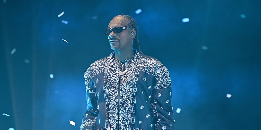 Snoop Dogg's Super Bowl Halftime Performance Boycotted by Police Group