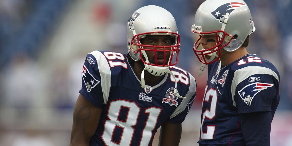 Sports media: Latest Tom Brady-Randy Moss hookup a good one - The Boston  Globe