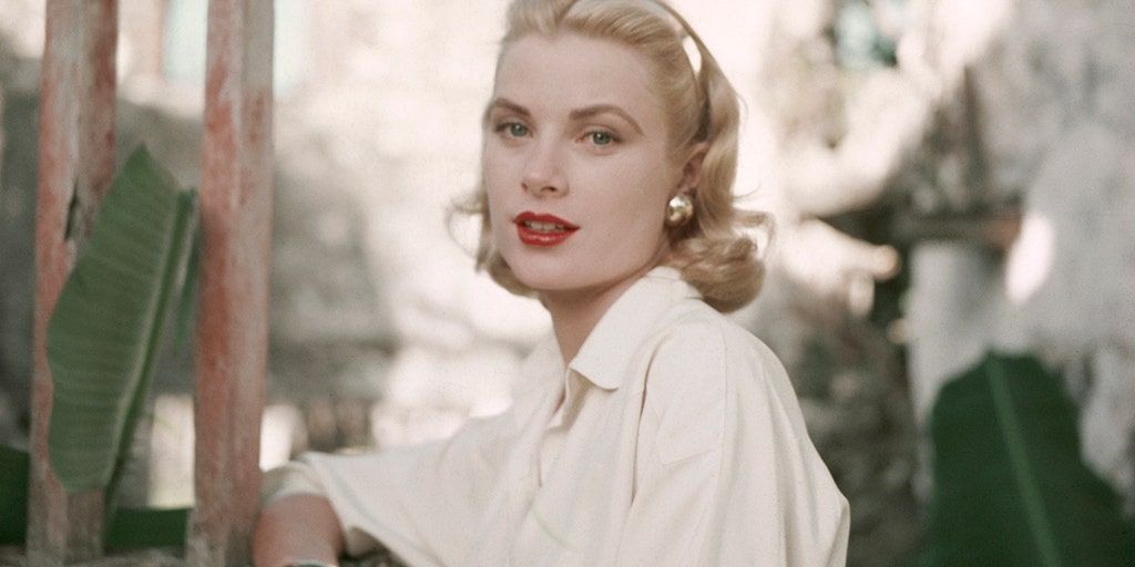 '50s star Grace Kelly found it 'hard' to leave Hollywood after marrying Prince Rainier of Monaco, author says - Vimarsana News