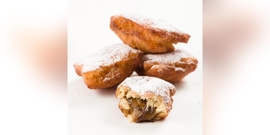 Cookie dough-stuffed Sufganiyot for Hanukkah dessert: Try the recipe - Vimarsana News