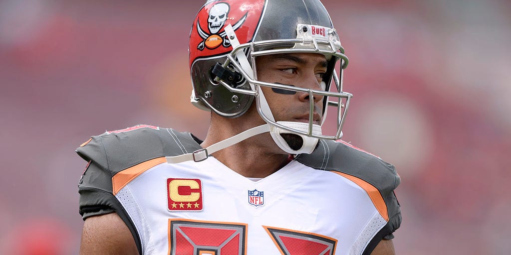 Late NFL player Vincent Jackson diagnosed with Stage 2 CTE after death in  February