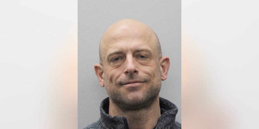 Virginia burglary suspect held at gunpoint by would-be victim until police arrived - Vimarsana News