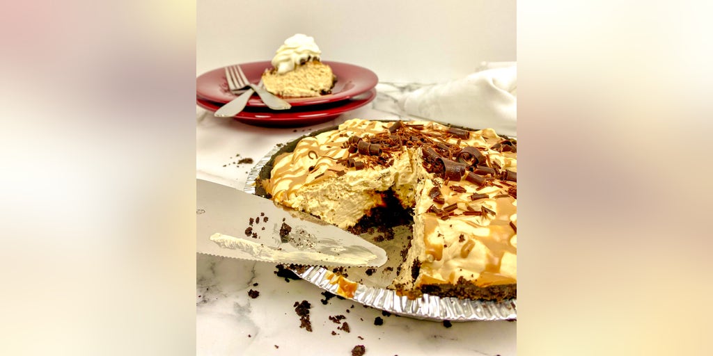No-bake caramel silk pie for Christmas: Try the recipe - Vimarsana News