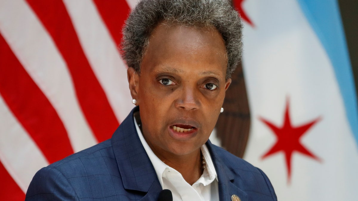 FILE PHOTO: Chicago's Mayor Lori Lightfoot speaks during a science initiative event at the University of Chicago in Chicago, Illinois, U.S. July 23, 2020. REUTERS/Kamil Krzaczynski/File Photo