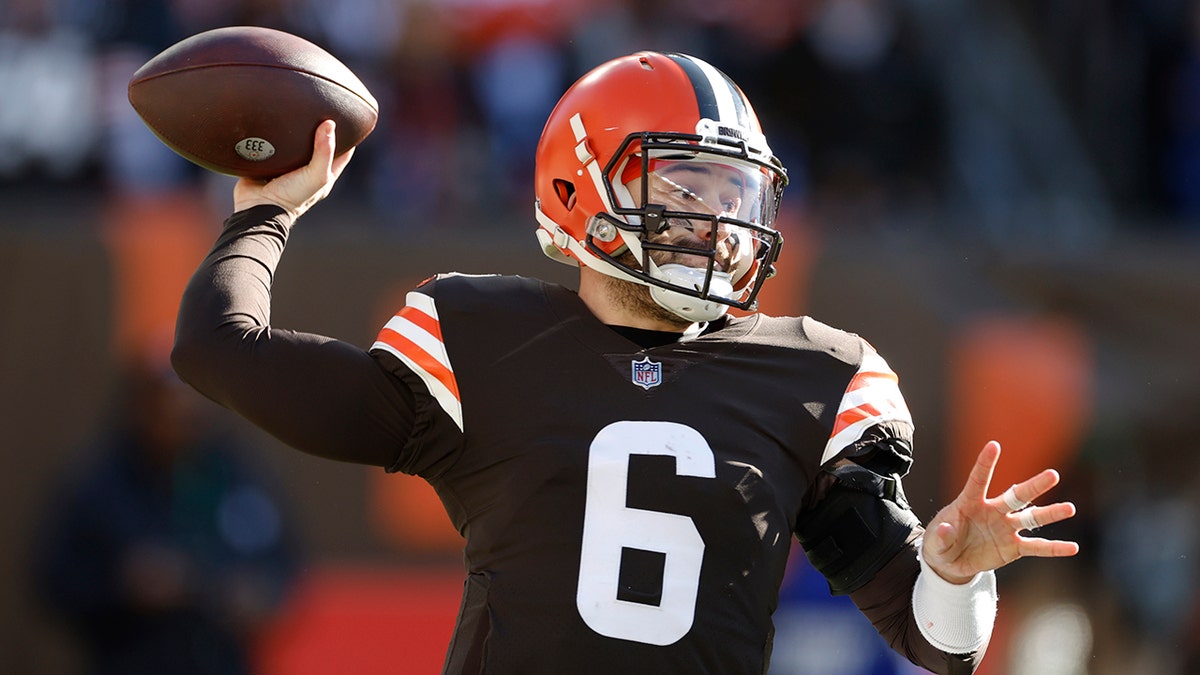 Browns Baker Mayfield throws the football