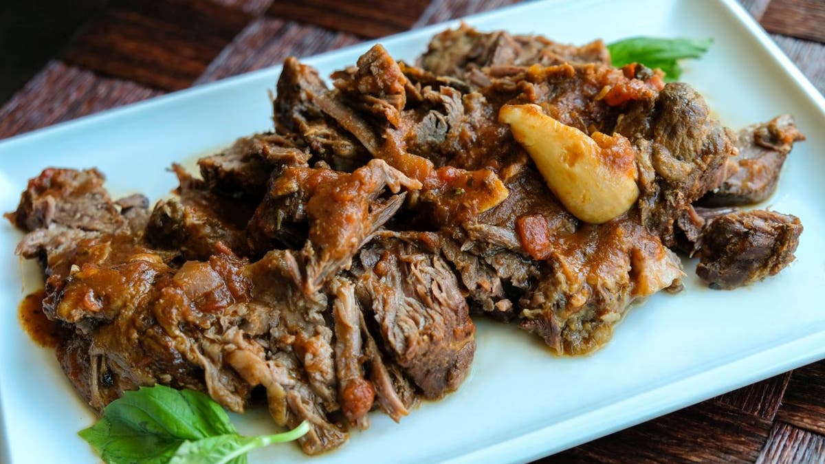 Christine Bendana, founder of PrepYoSelf.com, a meal planning service from Texas, shares her "Instant Pot beef ragù" recipe with Fox News.
