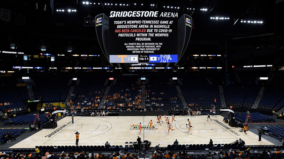 The Tennessee basketball team scrimmages after an NCAA college basketball game against Memphis was cancelled due to COVID-19 protocols within the Memphis program on Saturday, Dec. 18, 2021, in Nashville, Tenn.