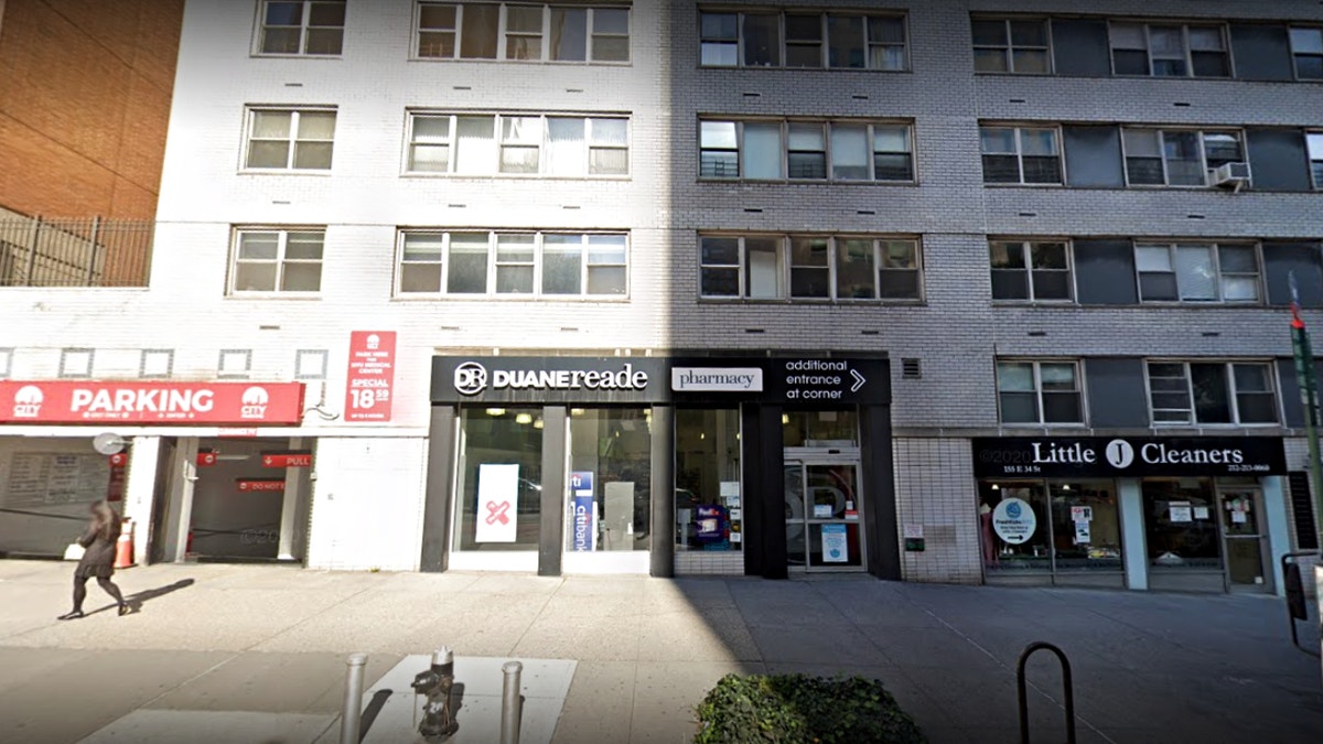 Duane Reade on E. 34th St, New York, New York (Google Maps)
