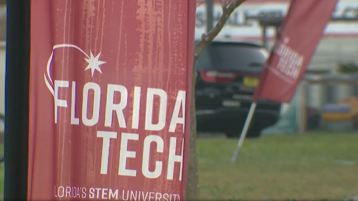 Florida Tech Police Knife Student