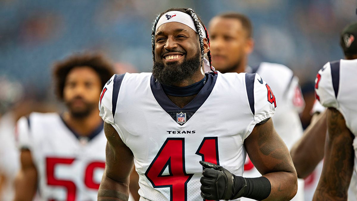 Zach Cunningham (41) of the Houston Texans warms up before a game against the Tennessee Titans at Nissan Stadium Nov. 21, 2021 in Nashville, Tenn.