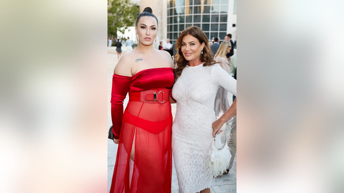 Kelly Le Brock with daughter Arissa