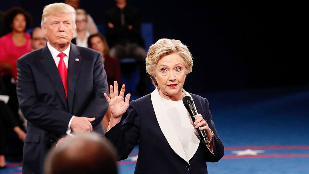 Hillary-Clinton-Donald-Trump-presidential-debate-St.-Louis-Missouri