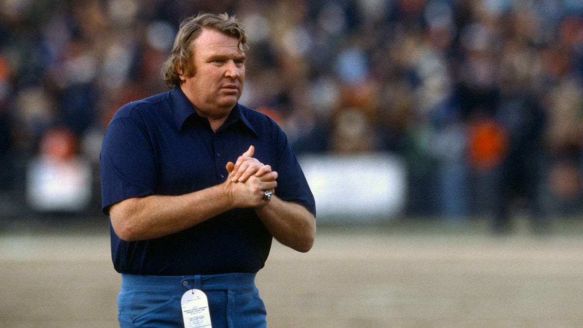 John Madden head coach of the Oakland Raiders looks on from the sidelines during an NFL football game circa 1977. Madden coached the Raiders from 1969-78.