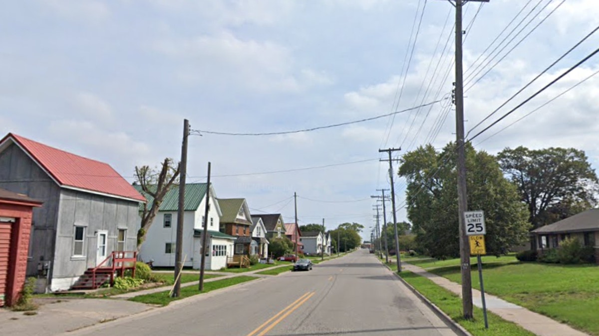 Ridge St. in Sault Ste. Marie, Michigan (Google Maps)