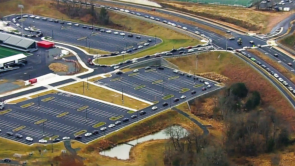 A Virginia COVID testing site in December sees long lines (FOX 5)