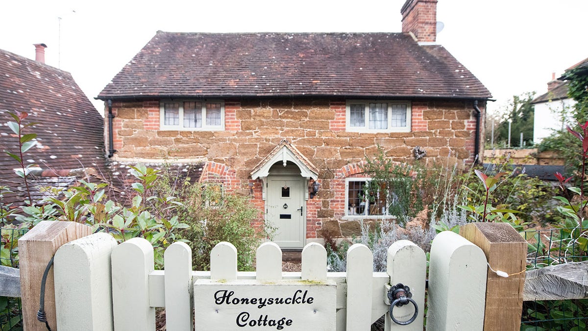 Honeysuckle cottage which inspired the one built in the film The Holiday