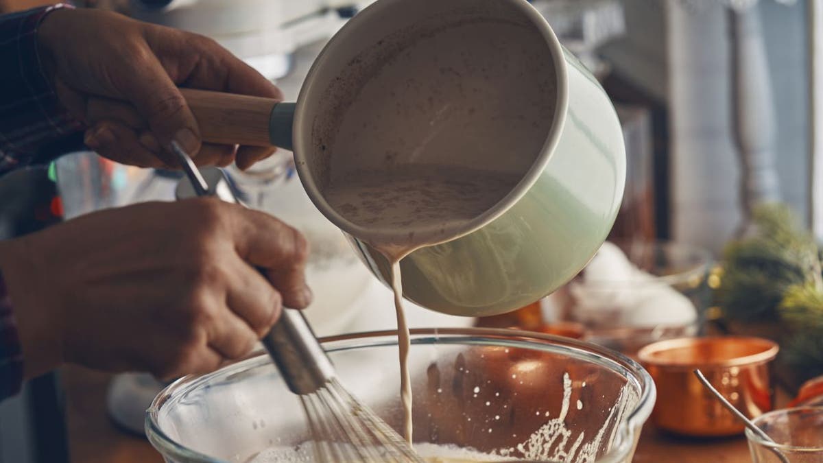 Eggnog making