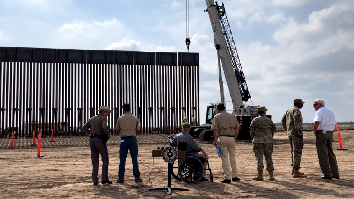 Texas Border wall Abbott