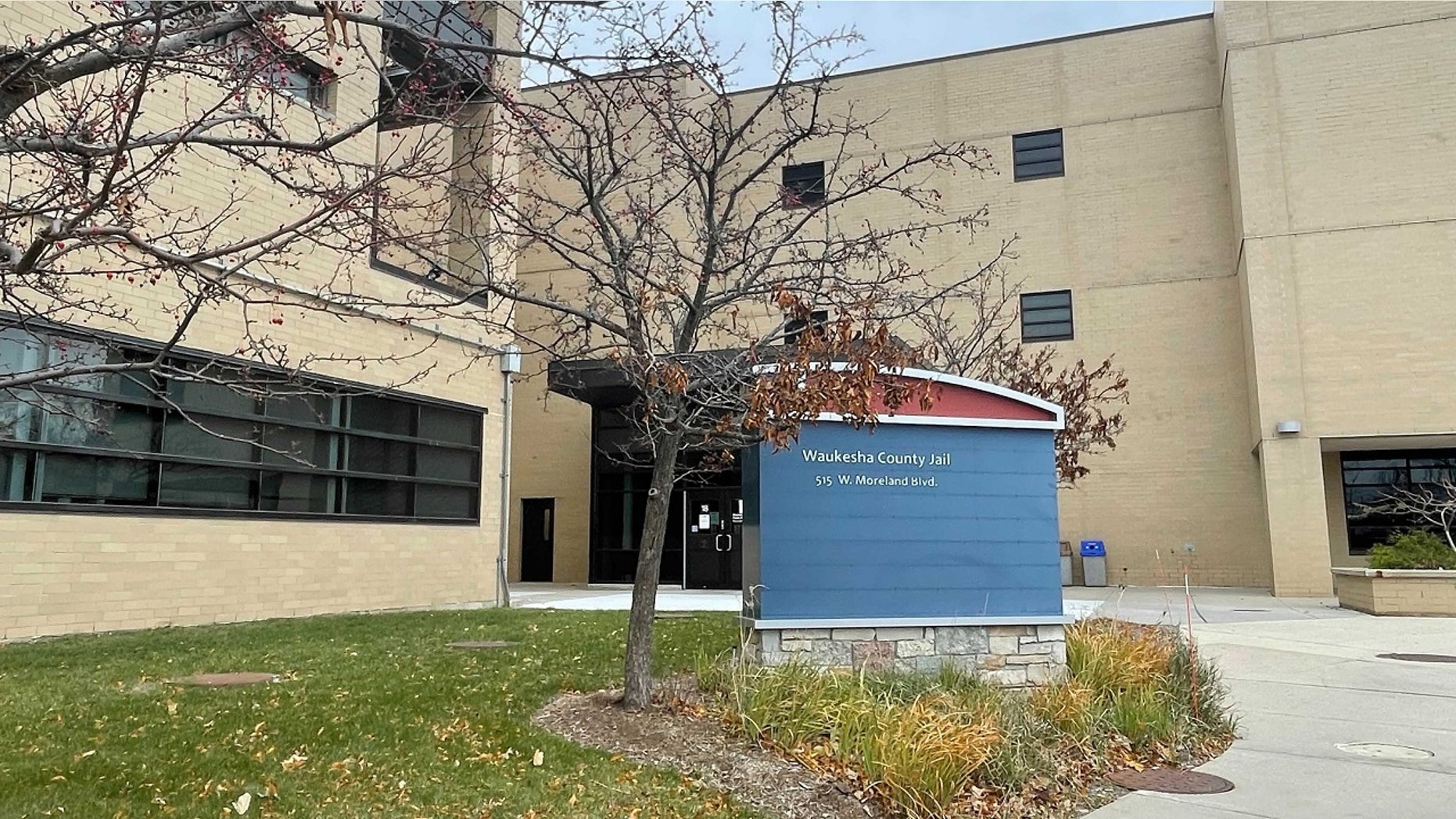 Waukesha parade suspect Darrell Brooks says he feels ‘dehumanized,’ ‘demonized’ in first jailhouse interview Waukesha parade suspect Darrell Brooks says he feels ‘dehumanized,’ ‘demonized’ in first jailhouse interview