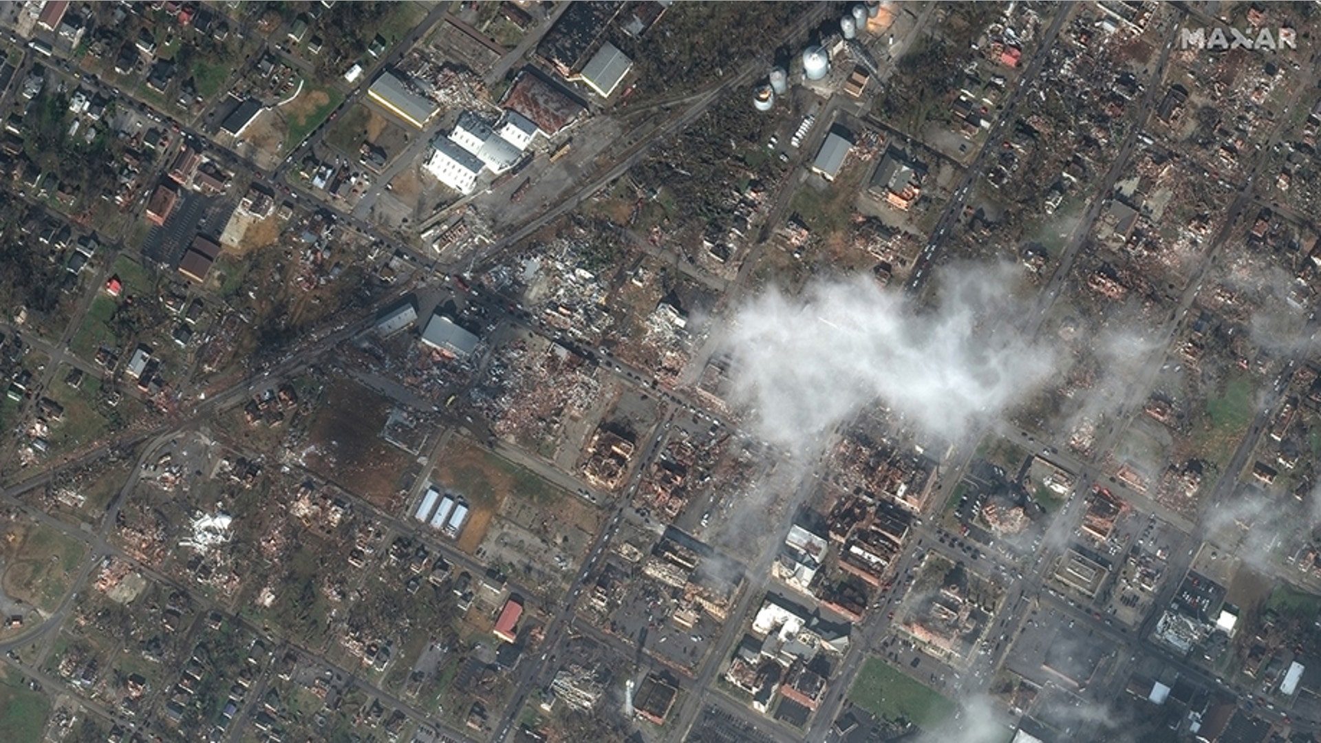 08_Overview of downtown Mayfield, Kentucky 11dec2021