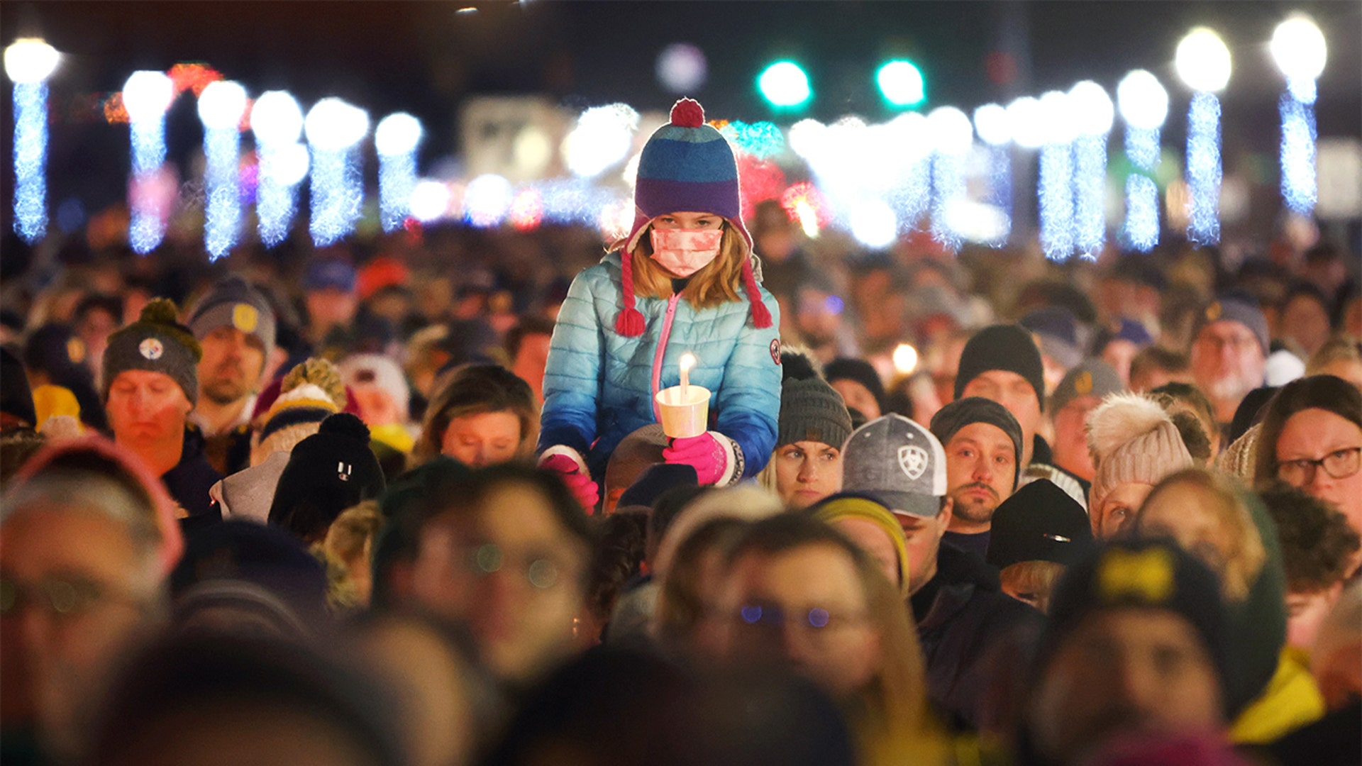 Michigan school shooting Community gathers at vigil to remember