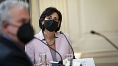 CDC cuts quarantine time for health care workers