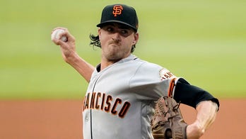 After twice turning down Toronto, righty Gausman joins Jays