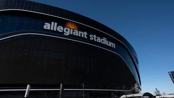 Las Vegas set to host Super Bowl in 2024, Raiders owner Mark Davis announces