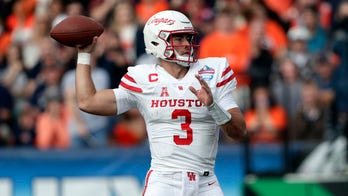 No. 21 Houston edges Auburn 17-13 in Birmingham Bowl