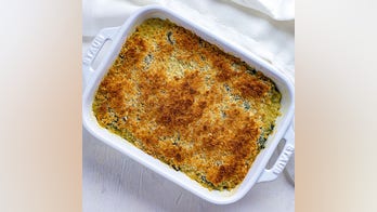 This spinach-Parmesan casserole will be on your Christmas table in 20 minutes