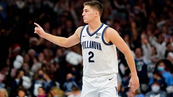 Gillespie, Moore lead No. 6 Villanova past Saint Joe's 81-52