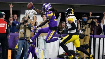 Vikings beat Steelers 36-28, deny last-play pass in end zone