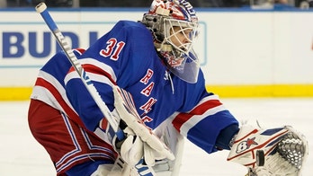 Kreider, Shesterkin lead Rangers to 4-1 win over Flyers