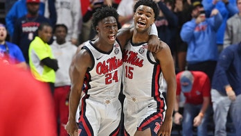 Joiner scores 20, Mississippi beats No. 18 Memphis 67-63