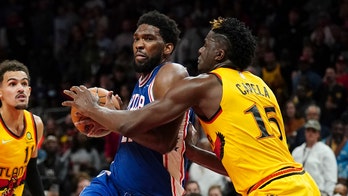 Embiid's late jumper caps 76ers' rally past Hawks, 98-96