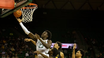 No. 4 Baylor dominates Arkansas-Pine Bluff for 99-54 win
