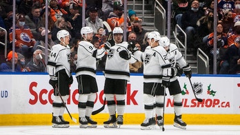 Kempe's two goals help put Kings over Oilers, 5-1
