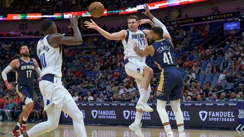 Doncic, Mavericks start hot-handed to beat Pelicans 139-107