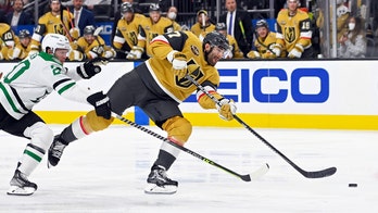 Golden Knights rally for 5-4 win, end Stars' 7-game run