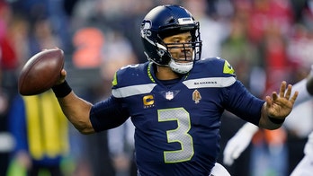Seahawks hold on late for wild 30-23 win over 49ers