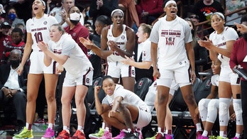 South Carolina, Stanford still Nos. 1-2 in women's AP Top 25