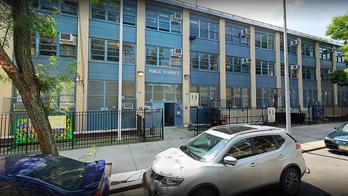 New York school retracts policy for unvaxxed students after parent complaint