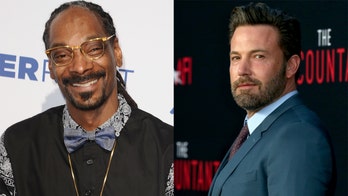 Ben Affleck addresses Snoop Dogg mispronouncing his name at Golden Globe nominations reading