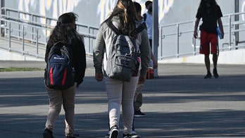 Los Angeles: 34,000 students may be barred from schools over vaccine mandate