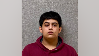 Texas man charged with killing mother, daughter during alleged human smuggling attempt near border ID’d