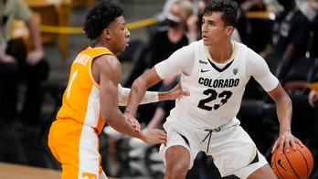 Chandler scores 28, No. 13 Tennessee beats Colorado 69-54