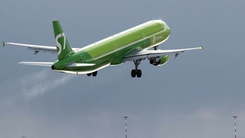 COVID-19 omicron variant unravels travel industry's plans