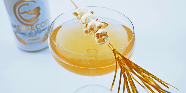 24K Gold Sparkler (Courtesy of Mermosa Wines)